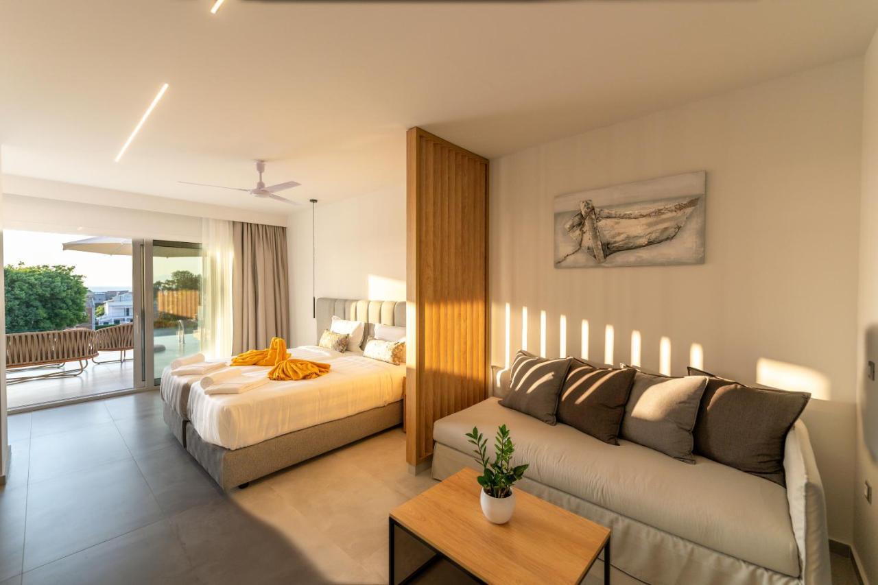 אצ'ארבי Thimios Suites Adults Only מראה חיצוני תמונה