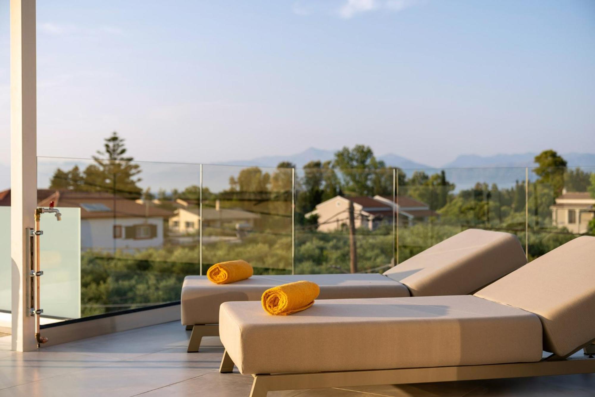 אצ'ארבי Thimios Suites Adults Only מראה חיצוני תמונה