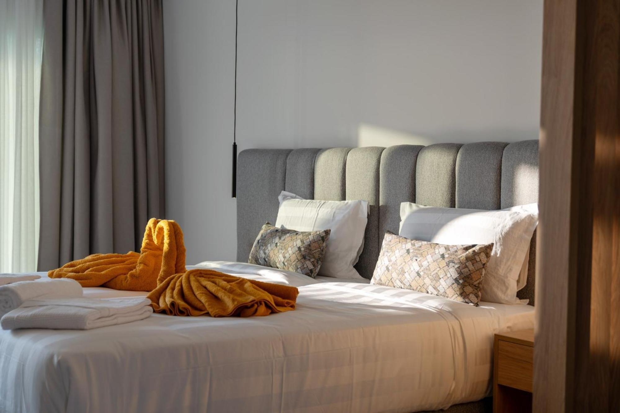 אצ'ארבי Thimios Suites Adults Only מראה חיצוני תמונה