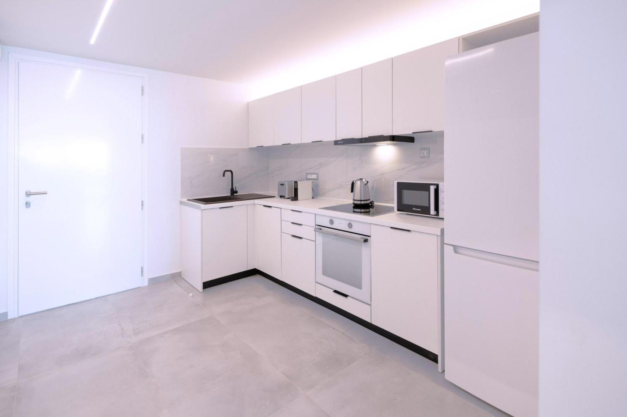 אצ'ארבי Thimios Suites Adults Only מראה חיצוני תמונה